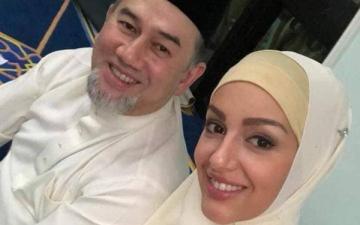 السلطان محمد الخامس يتخلى عن العرش