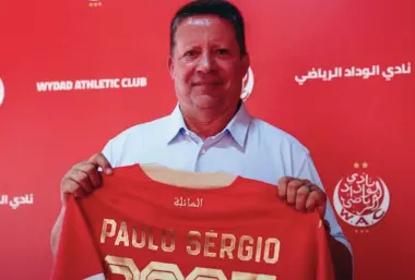 الوداد البيضاوي يعلن رسميا فسخ عقد مدربه البرتغالي باولو سيرجيو بيريتو