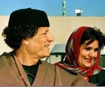 جنازة سرية للقذافي وأرملته تطلب التحقيق في مقتله