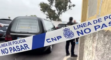 تفاصيل مثيرة في قضية قتل شابّة لمهاجر سري مغربي داخل منزلها بسبتة المحتلة