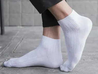 هل تعالج الجوارب الضاغطة الدوالي؟ خبراء يوضحون