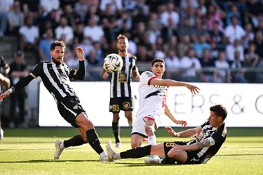 إصابة حكيمي "تُربك" حسابات إنريكي قبل موقعة البايرن