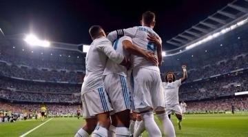 ريال مدريد يستعرض أمام برشلونة ويتوج بكأس السوبر الإسباني (فيديو)