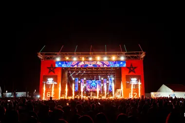 أكثر من 200 فنان يتألقون في سهرات مهرجان الشواطئ لاتصالات المغرب