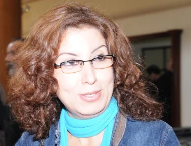 الإفريقي تطلق النار من جديد : الشركة الوطنية للإذاعة والتلفزة فاشلة وفاسدة ومخربة للذوق المغربي  