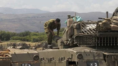 الجيش الإسرائيلي يقصف مواقع إيرانية في سوريا و الدفاع الجوي السوري يسقط أكثر من نصف الصواريخ المستخدمة في الهجوم