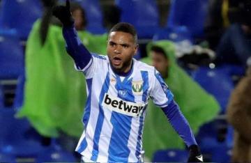 شاهد هدف عالمي للمغربي يوسف النصيري أمام برشلونة