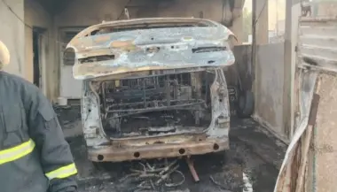 جريمة عائلية .. فتاة تشعل النار في سيارة والدها انتقاماً منه