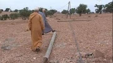 سقوط الأعمدة الكهربائية بإقليم شتوكة