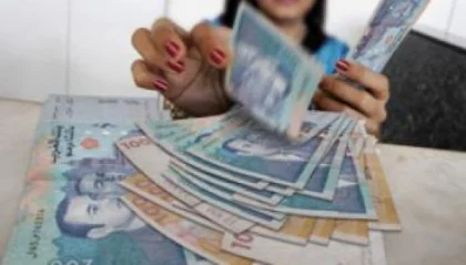رفع قيمة التعويض لطلبة السنة السابعة بمسلك الطب إلى 2000 درهم شهريا