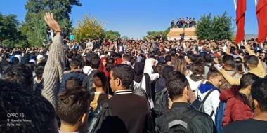 لليوم الثالث على التوالي: رقعة الاحتجاج على "التوقيت الصيفي" تتسع بعد انضمام أباء وأولياء تلاميذ في انتظار التحاق الأساتذة