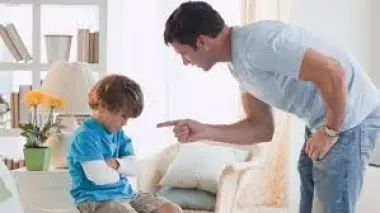 التربية الخاطئة.. كيف تدمر مستقبل الأبناء دون أن يدرك الآباء؟