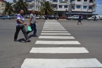 تجربة إجتماعية: مقارنة بين فرنسا و المغرب "إحترام ممر الراجلين"