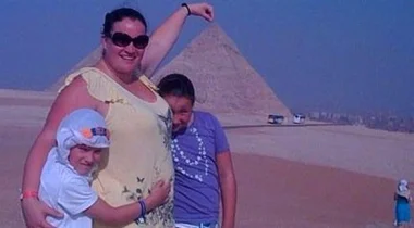 الأهرامات تدفع هذه المرأة لخسارة 70 كيلو من وزنها