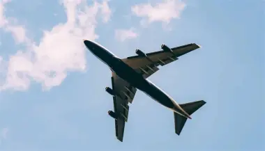 وقود الطائرات يشعل أسعار السفر.. وملايين الركاب أمام رحلات أقل