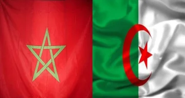 وسائل إعلام عربية تعري أكاذيب الذباب الإلكتروني الجزائري المسيئة للمغرب (فيديو)