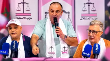 تطوان.. الاستقلال يدشن حملته بقوة والطوب يوجه رسالة نارية: اللي كيخدم الوطن ما كيقلبش على الفايسبوك