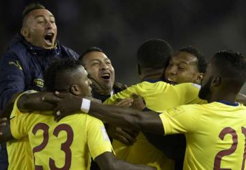 في غياب ميسي ، الارجنتين تسقط على أرضها أمام الاكوادور في تصفيات كأس العالم (فيديو)