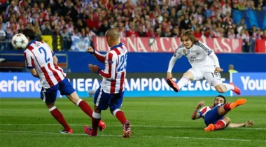 التعادل السلبي ينهي الفصل الأول من "ديربي" مدريد.. والحسم في البرنابيو
