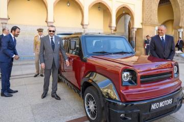 حدث تاريخي.. الملك "محمد السادس" يترأس حفل تقديم أول سيارة مغربية مئة في المئة