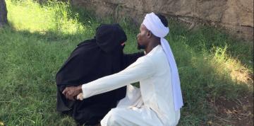 شيخ يثير الرعب و يطرد الجن في مدرسة فرنسية !