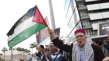 تعرض لإصابات خطيرة.. جبهة دعم فلسطين تكشف تفاصيل جديدة عن حالة سيون أسيدون الصحية