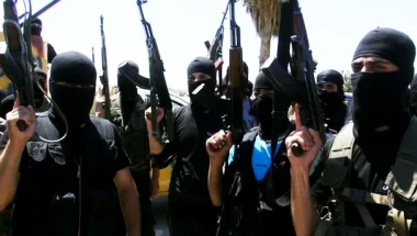 إعداد مشروع قانون لتجريم السفر إلى مناطق القتال