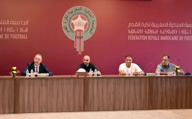 الركراكي ومشكل التواصل مع الصحافة المغربية.. أين تكمن العقدة؟