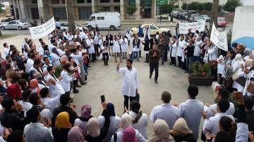 هاته آخر عروض بنكيران للأساتذة المتدربين...