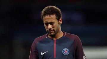 "الفيفا" يؤكد توصله بشكوى نيمار ضد برشلونة
