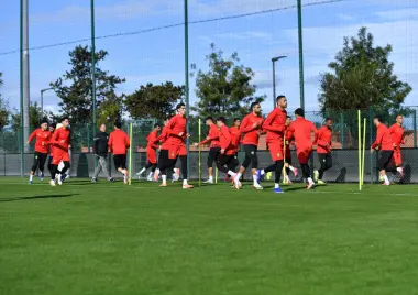 التشكيلة الرسمية المرتقبة للفريق الوطني أمام مالي