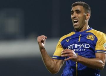"هاتريك" جديد لحمد الله والنصر يُحكم قبضته على الصدارة (فيديو)