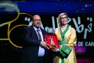 بحضور شخصيات وازنة من العالم.. دار الأوبرا التونسية تكرّم الفنانة المغربية "لطيفة أحرار"