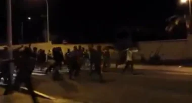 شاهد كيف اكتسح 200 مهاجر إفريقي جنوب الصحراء مدينة مليلية