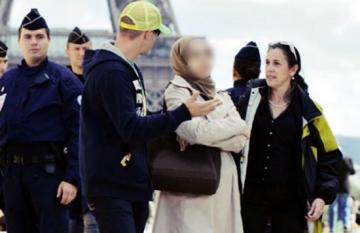 مهاجرة مغربية لـ " أخبارنا " : نعيش في رعب و عنصرية غير مسبوقة من طرف الفرنسيين بعد التفجيرات الأخيرة