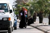 أزمة اللاجئين السوريين تذر مبالغ مهمة على " مغاربة " و هذا ما يقومون به‏