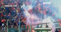 اشتباكات عنيفة بين جماهير الاهلي المصري في مباراة ليوبار