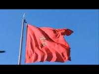 هكذا ينزل الحرس الملكي علم المغرب