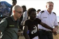 انقاذ 80 مهاجرا سريا يركبون 9 زوارق بمضيق جبل طارق