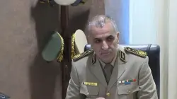 بعد فرار مدير المخابرات "ناصر الجن".. انقسامات عميقة تهز أركان الجيش الجزائري والأجهزة الأمنية تفرض طوقا على البلاد