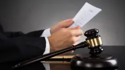 في واقعة غريبة.. القضاء يفجر جدلاً حول ميراث عائلي ويلزم أحد الورثة بإرجاع حوالي 70 مليون