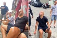 نجم برازيلي سابق يظهر في الشارع بوضع صادم يثير القلق(فيديو)