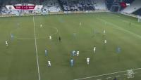 لقطة متولي و تشافي في لقاء بالدوري القطري