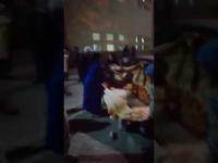 بالفيديو..سيدة تلد في الشارع أمام مستشفى فاس الذي كان يديره وزير الصحة الجديد!