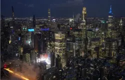 نزيف المواهب يهدد عاصمة الفن… هل تفقد نيويورك مكانتها الإبداعية؟