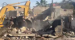 الاستمرار في هدم المباني بدرب الإنجليز بالمدينة العتيقة بمشروع المحج الملكي بالدار البيضاء