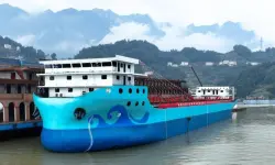 الصين تطلق أكبر سفينة شحن كهربائية في العالم لتقليل الانبعاثات الكربونية