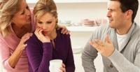 للزوجات فقط.. 10 تصرفات تملكين بها قلب حماتك