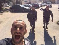 أجرأ صورة «سيلفي» لشاب فلسطيني