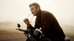 ديفيد بيكهام يحط الرحال بمراكش في جلسة تصوير ساحرة حاملا كأس شاي مغربي!